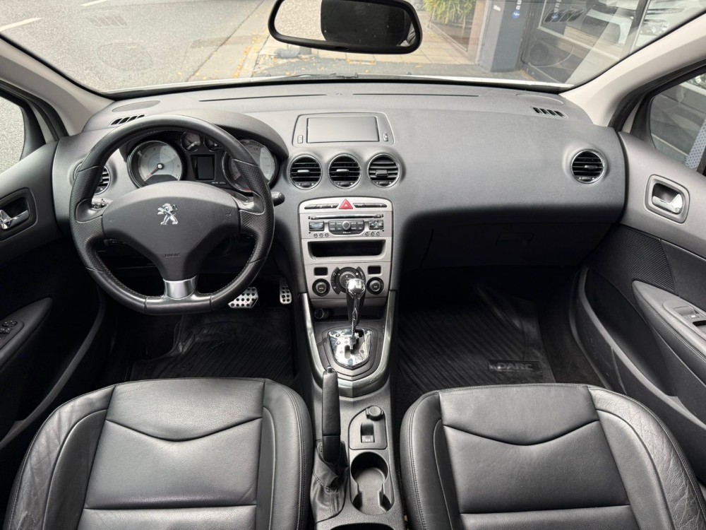 Peugeot 308 Sport — foto 9